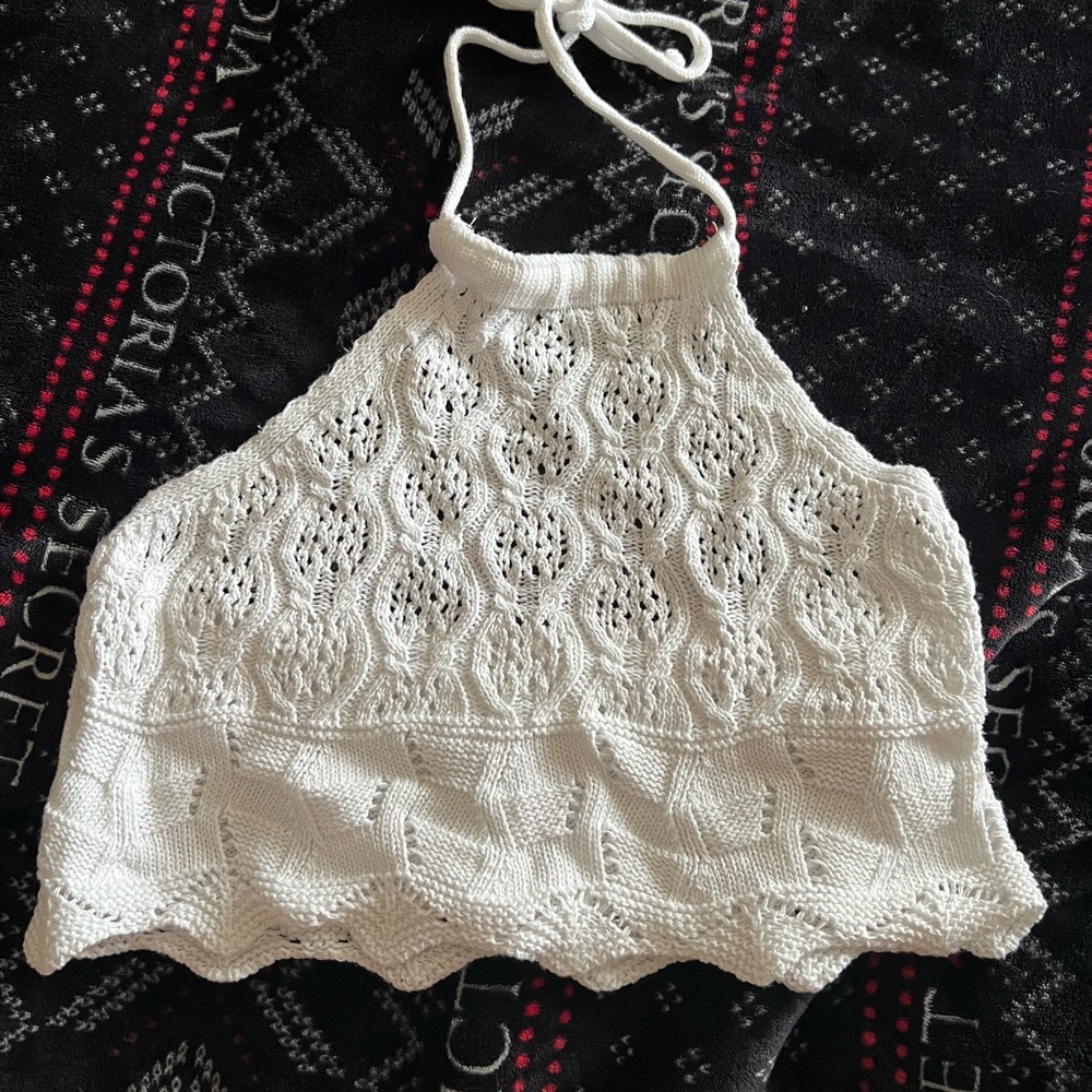 Elegant White knit Halter knit Crop Top